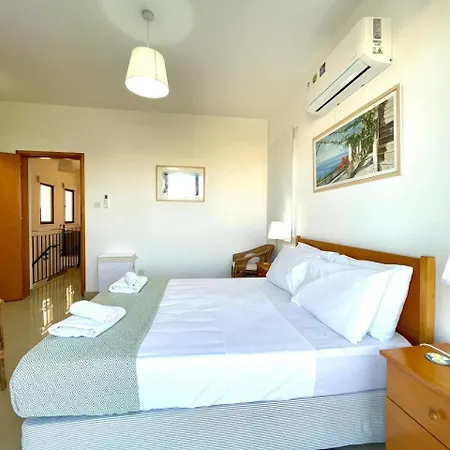 Nyaraló Sunny Pool House